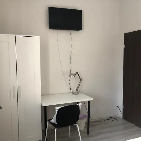 Hostel Prima Mtp Poznaň